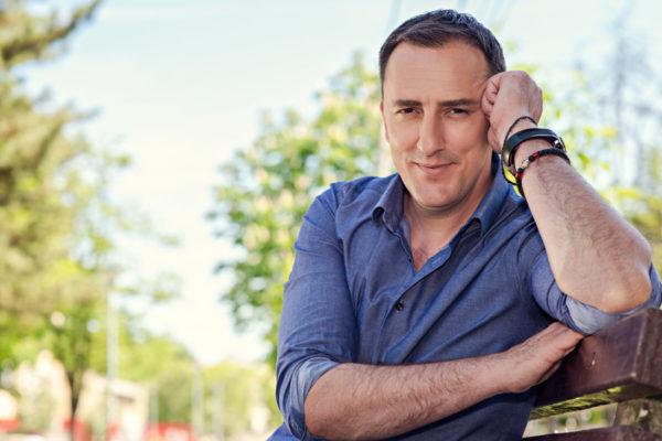 Koncert Sergeja Ćetkovića večeras u Nikšiću