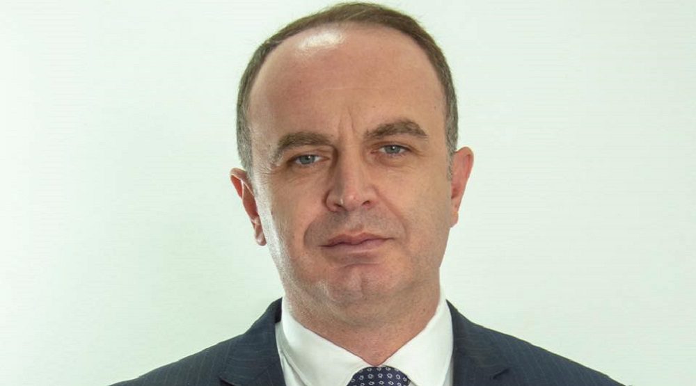 Tuzi, Nik Đeljošaj, kafici, Vlada