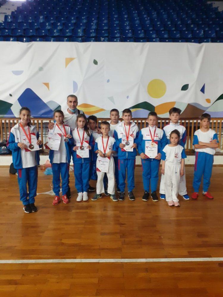 Karatisti Šampiona uspješni na Trofeju Nikšića