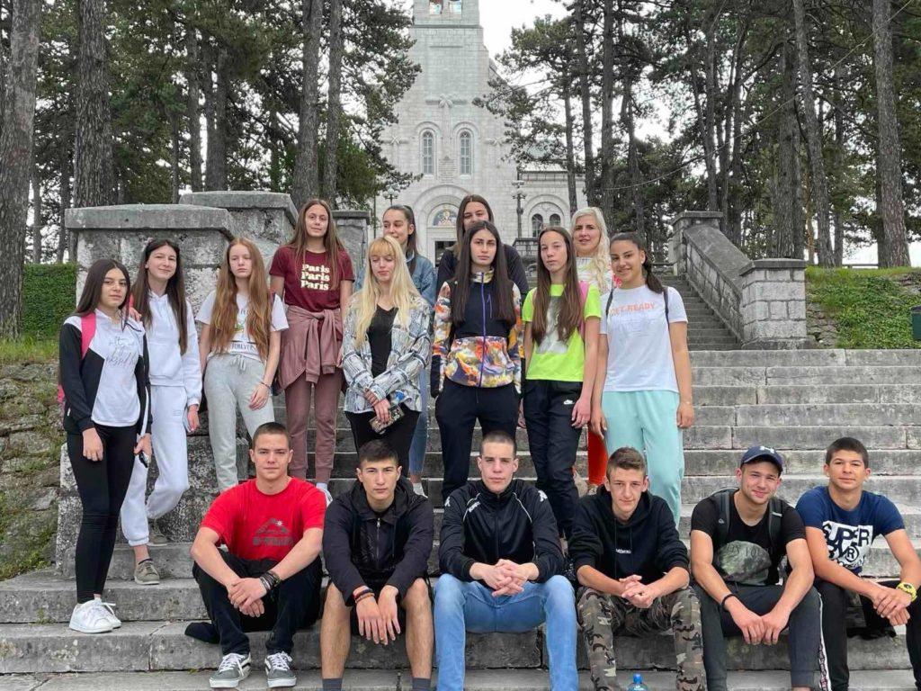 NVO Izvor Života, Narodna Kuhinja Nikšić, Omladinski klub Nikšić, Uprava za sport i mlade, Crveni krst Nikšić i Room 56