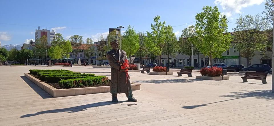 Tako to ide jutros u gradu "heroja što se smrti smije"
