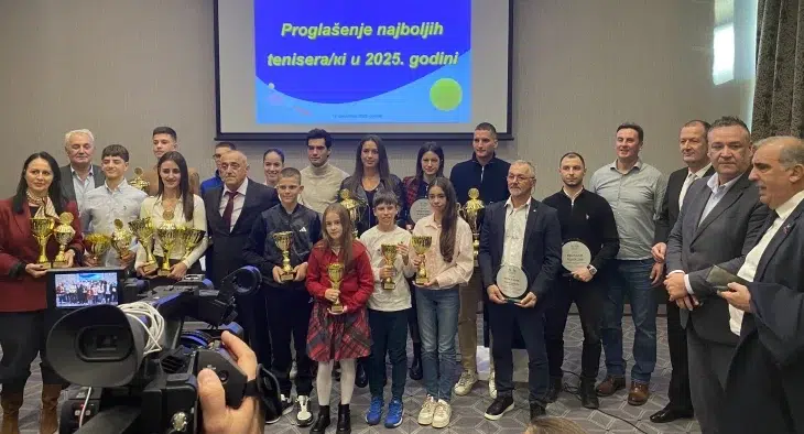 tenis-e1765555681601