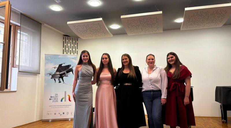 Muzička škola Dara Čokorilo muzičko takmičenje Split Daleki akordi Nađa Miljanić Nataša Jovović Iva Kilibarda Nikolina Orbović Anika Krivokapić Tamara Nikolić