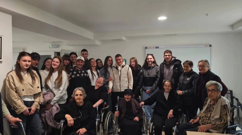 Dom starih Ekonomsko ugostiteljska škola učenici Dan dobrih djela