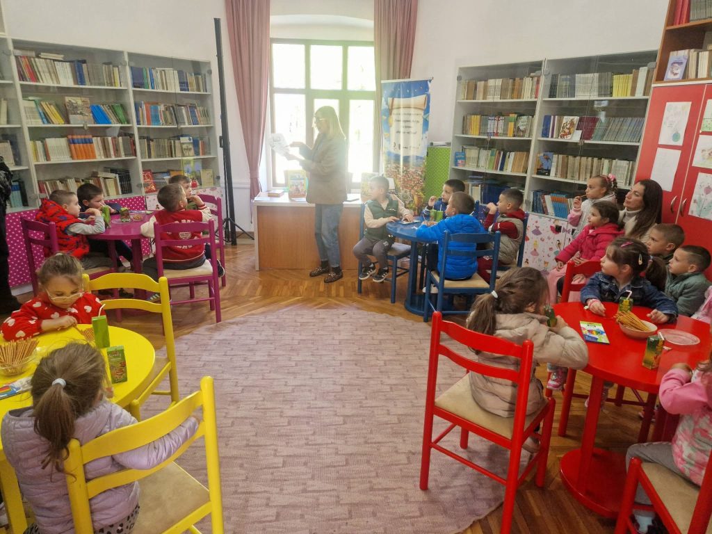 djeca biblioteka crtanje svjetski dan knjige djeca citanje mališani knjige biblioteka