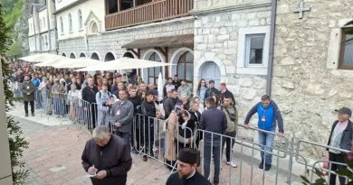 Sveti Vasilije Ostroški, Ostrog, manastir Ostrog, Nikšić, liturgija Ostrog, Joanikije, Jakov Milatović, praznik Svetog Vasilija, mošti Svetog Vasilija, Crna Gora