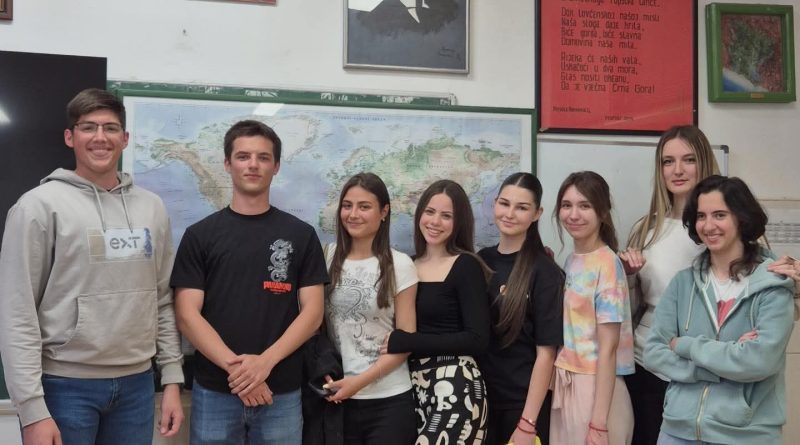 Gimnazija Stojan Cerović debata, engleski jezik škola, tehnologija i tradicija, učenici Nikšić, debate škola, obrazovanje Crna Gora