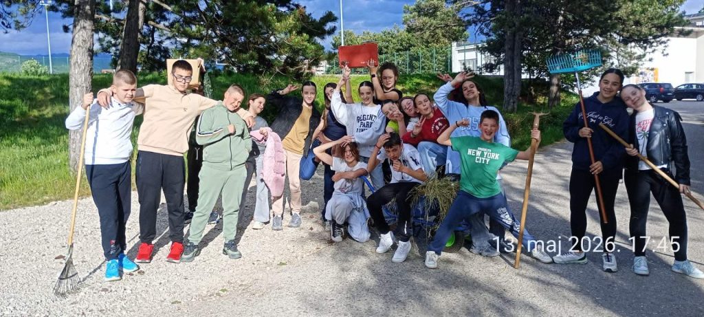 OŠ Braća Ribar, akcija čišćenja, školsko dvorište, ekologija, učenici, Nikšić