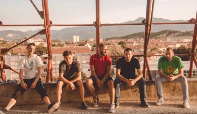 Off Duty bend, Ovdje i sada pjesma, Linija razdvajanja EP, pank rok Nikšić, crnogorski bendovi, nova muzika Crna Gora