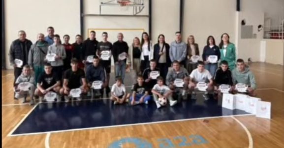 tekbol Nikšić, turnir srednjih škola, SEUŠ Nikšić, sport Nikšić, teqball, srednje škole Nikšić, Jovana Sarić, sportski turnir, fer igra, učenici Nikšić