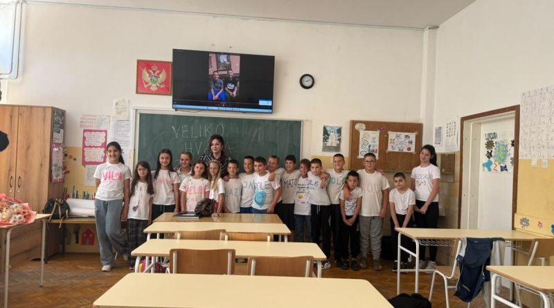 Učenici OŠ “Jagoš Kontić” iznenadili učiteljicu emotivnim videom Učenici OŠ “Jagoš Kontić” iznenadili učiteljicu emotivnim videom