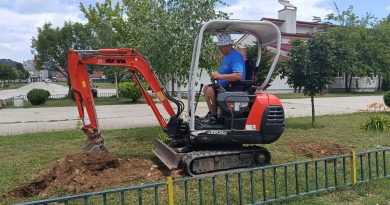 OŠ Milija Nikčević nastavlja sa uređenjem školskog dvorišta.