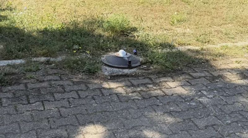 Ukradena tri stuba javne rasvjete iz kruga Gimnazije „Stojan Cerović”