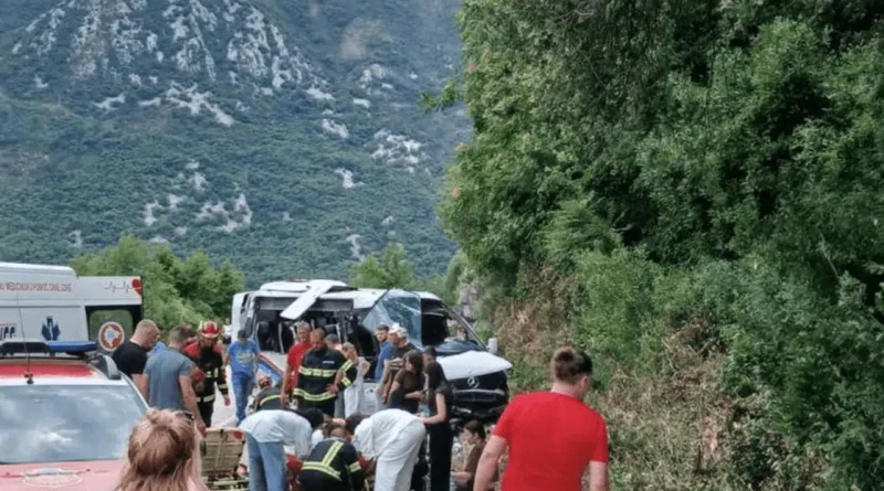 Prevrnuo se kombi