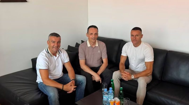 Veselin Radunović donirao vrijednu kolekciju Muzeju Fakulteta za sport