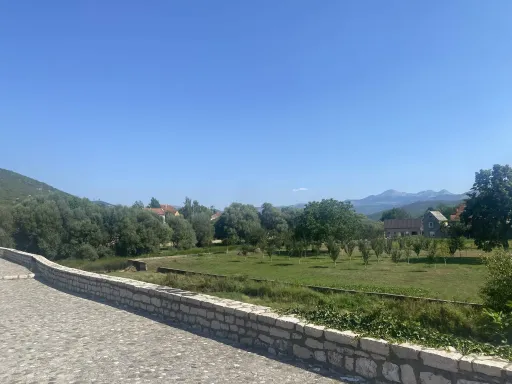 Mirno jutro u okolini Nikšića
