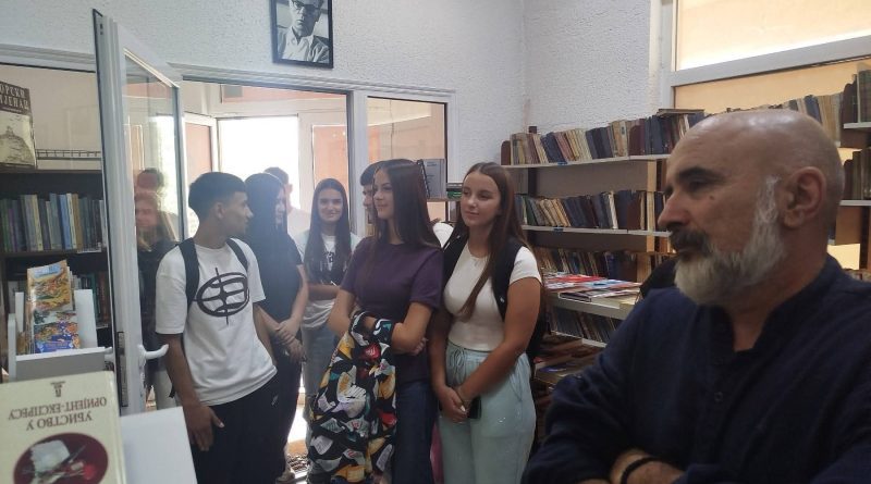 Učenici nikšićkih srednjih škola posjetili Biblioteku „Njegoš“