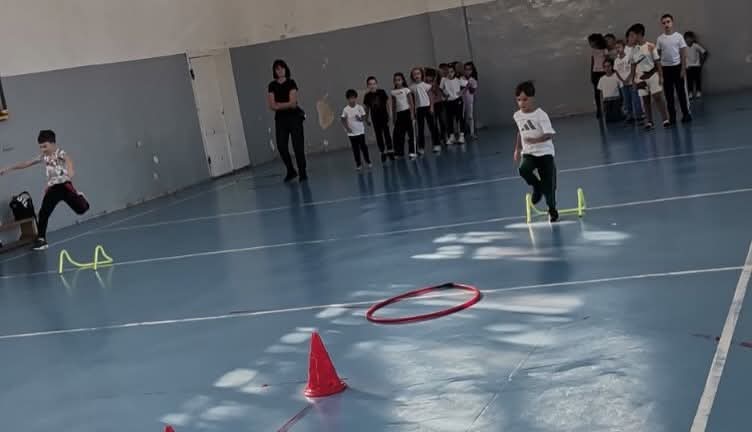 Osmijesi, igra i sportski duh u OŠ “Olga Golović”