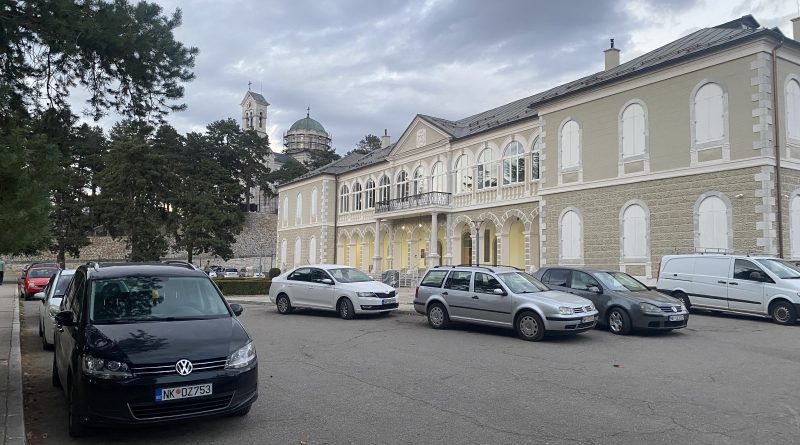 Trenutno u Nikšiću mirno kod Saborne crkve