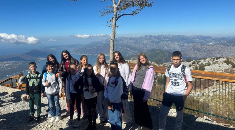 Đaci OŠ “Luka Simonović” uživali na žičari Kotor–Lovćen