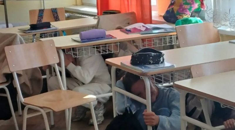 Učenici OŠ “Jagoš Kontić” edukovali vršnjake o prirodnim nepogodama